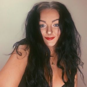 Meet your Posher, Brianna